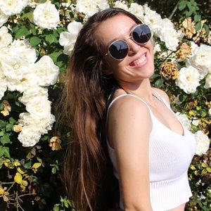 Meet your Posher, Christina